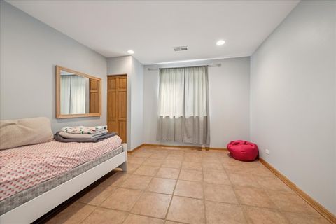 Tiny photo for 310 Sundown Court #E, Wauconda, IL 60084 (MLS # 12414582)