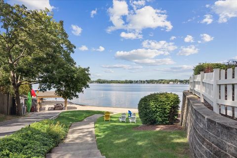 Tiny photo for 310 Sundown Court #E, Wauconda, IL 60084 (MLS # 12414582)