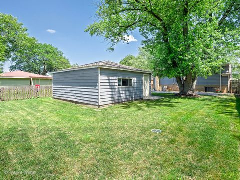 Tiny photo for 814 S HAWTHORNE Avenue, Elmhurst, IL 60126 (MLS # 12480673)