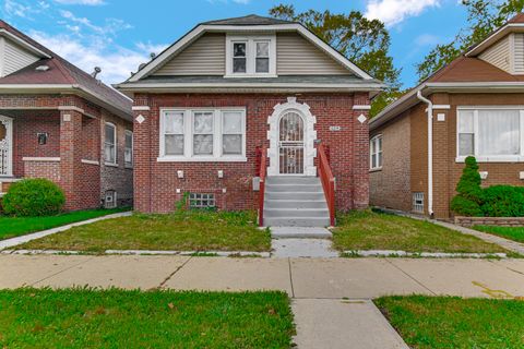 Tiny photo for 8922 S May Street, Chicago, IL 60620 (MLS # 12502079)