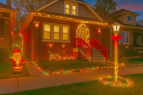 Tiny photo for 8922 S May Street, Chicago, IL 60620 (MLS # 12502079)