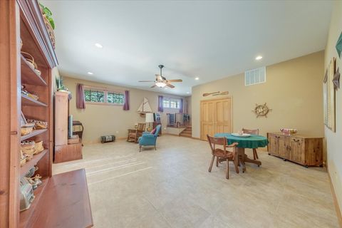 Tiny photo for 804 S Lincoln Street, Philo, IL 61864 (MLS # 12450691)