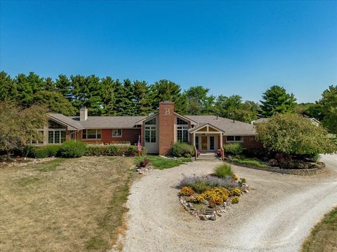 Photo of 804 S Lincoln Street, Philo, IL 61864 (MLS # 12450691)