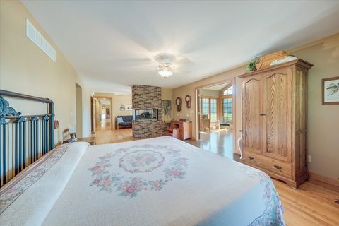 Tiny photo for 804 S Lincoln Street, Philo, IL 61864 (MLS # 12450691)