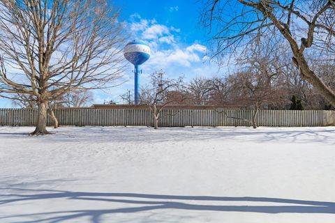 Tiny photo for 705 COLBY Court, Gurnee, IL 60031 (MLS # 12552369)