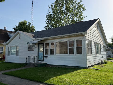 Tiny photo for 202 S William Street, Farmer City, IL 61842 (MLS # 12692980)