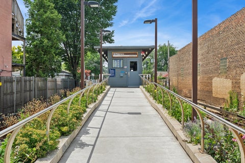 Tiny photo for 2917 W Leland Avenue #G, Chicago, IL 60625 (MLS # 12703327)