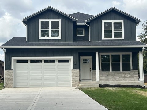 Photo of 100 E Adams Avenue, Villa Park, IL 60181 (MLS # 12757510)