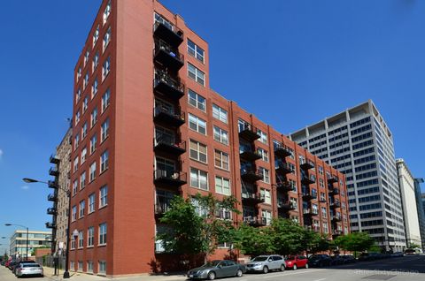 420 S CLINTON Street 402A Chicago IL 60607