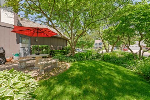 Tiny photo for 1378 Colonial Square, Wheaton, IL 60189 (MLS # 12605667)