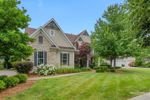 Photo of 3704 Heathmoor Drive, Elgin, IL 60124 (MLS # 12480604) Photo of 3704 Heathmoor Drive, Elgin, IL 60124 (MLS # 12480604)