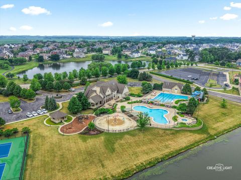 Tiny photo for 3704 Heathmoor Drive, Elgin, IL 60124 (MLS # 12480604)