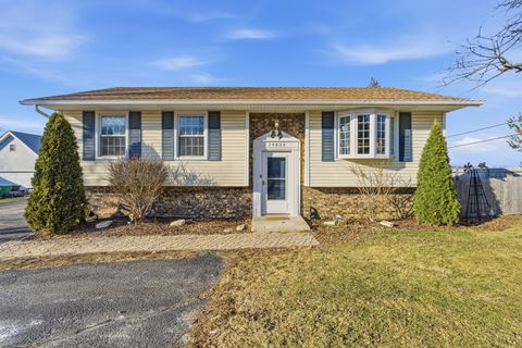 Photo of 14808 W Bruce Road, Homer Glen, IL 60491 (MLS # 12549500)