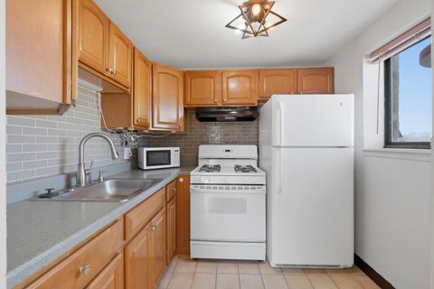 Tiny photo for 1460 Fairlane Drive #228, Schaumburg, IL 60193 (MLS # 12624312)