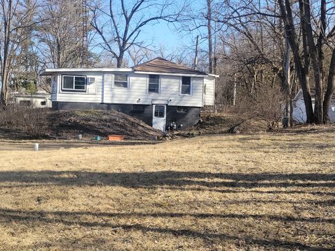 1977 N 3103 #11 Road Ottawa IL 61350