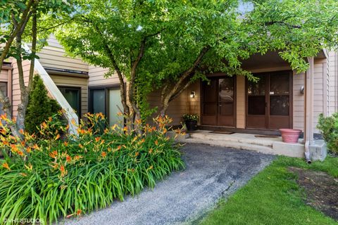 Photo of 3341 Beacon Street #32, North Chicago, IL 60064 (MLS # 12472977)