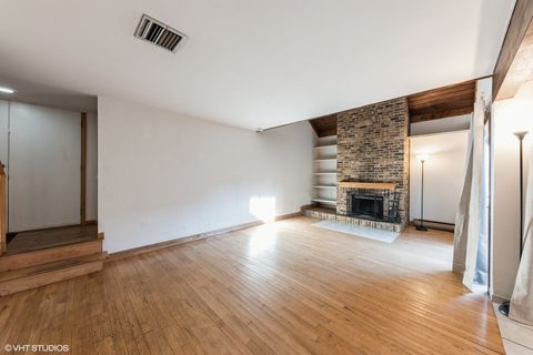 Tiny photo for 3341 Beacon Street #32, North Chicago, IL 60064 (MLS # 12472977)