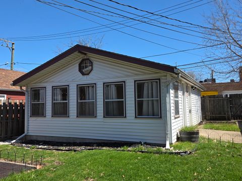 Tiny photo for 10937 S Artesian Avenue, Chicago, IL 60655 (MLS # 12596454)