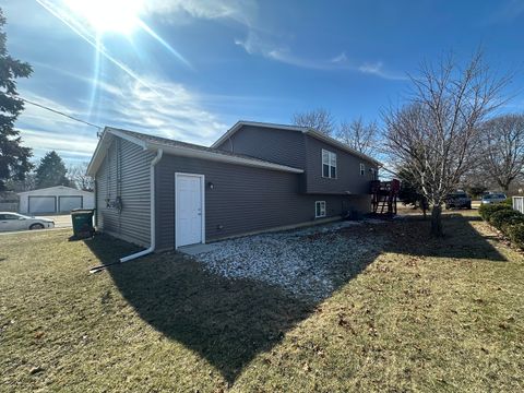 Tiny photo for 0 Garnett Avenue, Winthrop Harbor, IL 60096 (MLS # 12580443)