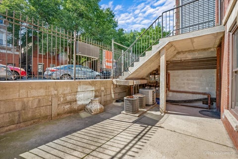 Tiny photo for 1347 N Greenview Avenue #1F, Chicago, IL 60642 (MLS # 12697497)