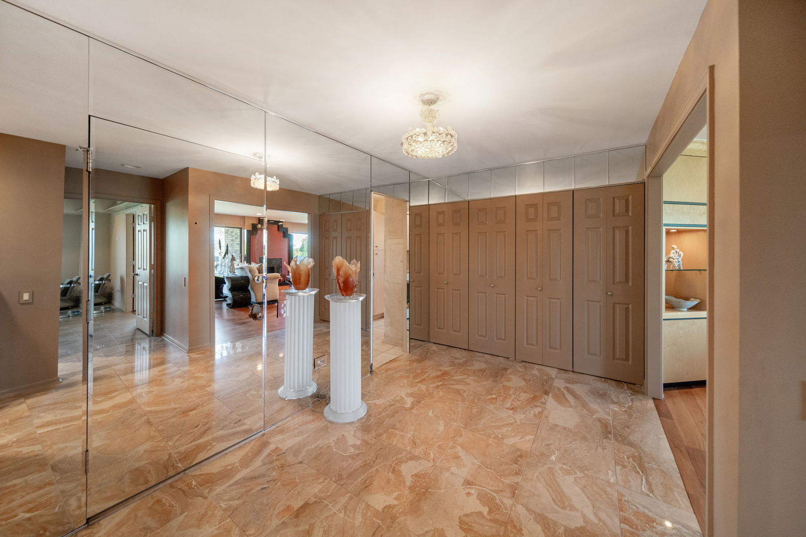 3810 Mission Hills Road 401