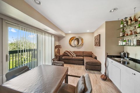 Tiny photo for 3810 Mission Hills Road #401, Northbrook, IL 60062 (MLS # 12683445)