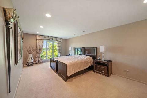 Tiny photo for 3810 Mission Hills Road #401, Northbrook, IL 60062 (MLS # 12683445)
