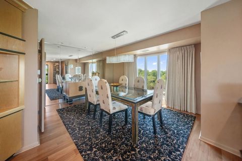 Tiny photo for 3810 Mission Hills Road #401, Northbrook, IL 60062 (MLS # 12683445)