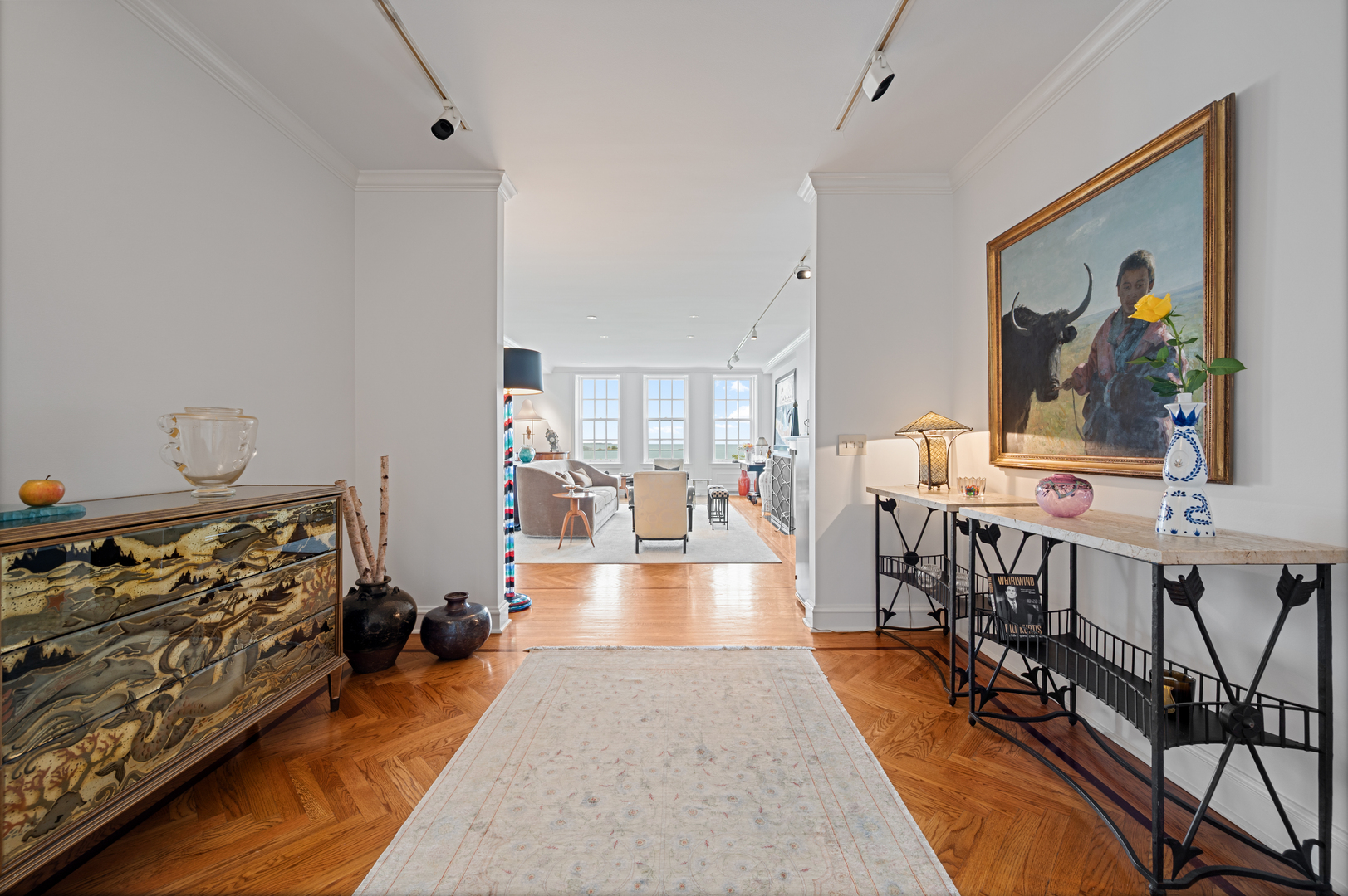 219 E Lake Shore Drive 6AB