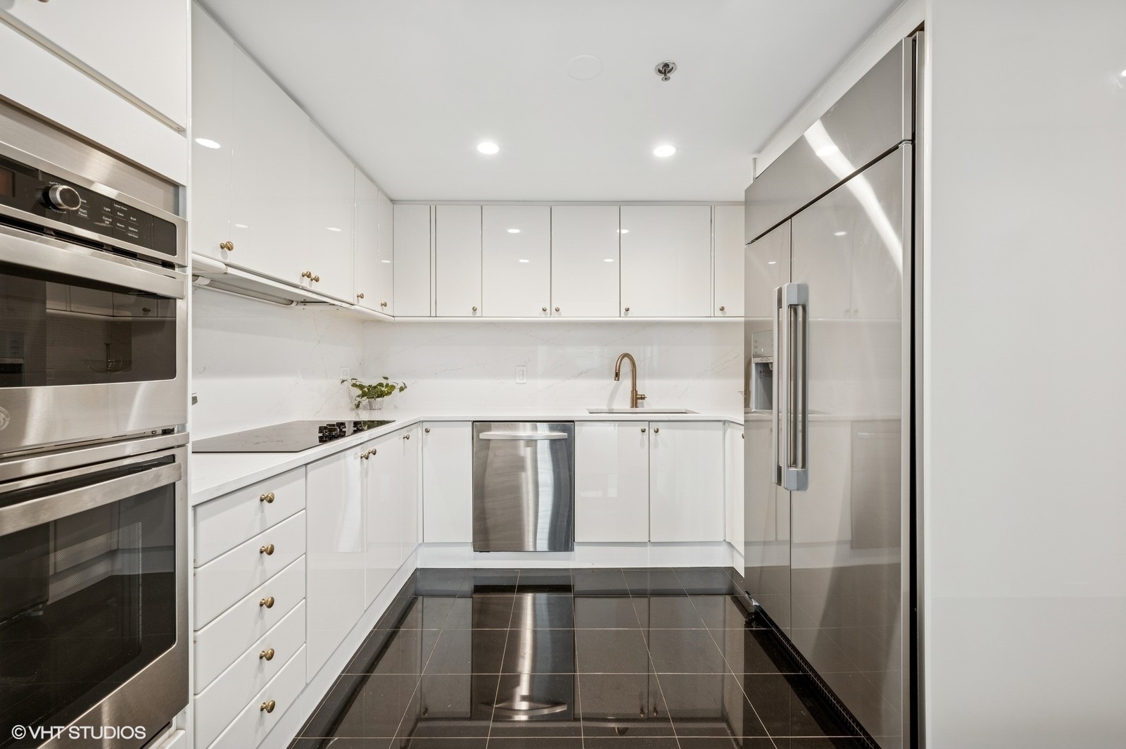 100 E Huron Street 3501