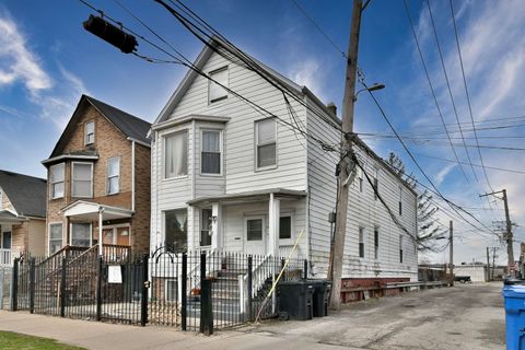 1540 N keeler Avenue Chicago IL 60651