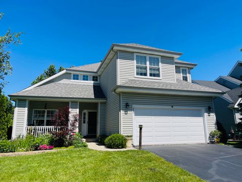 Single Family Residence in Round Lake IL 950 School Court.jpg