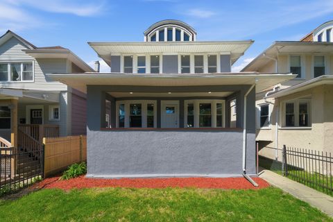 Photo of 4840 N Lawndale Avenue, Chicago, IL 60625 (MLS # 12632479)