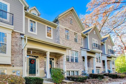 Photo of 934 Tuscany Drive, Streamwood, IL 60107 (MLS # 12536122)