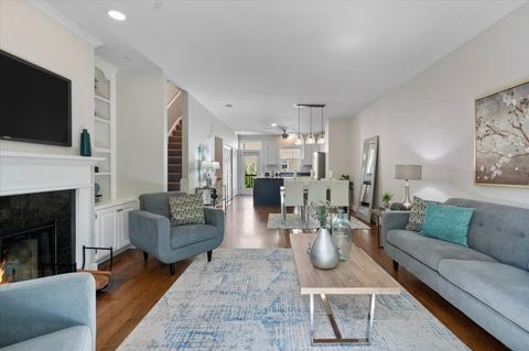 Tiny photo for 1816 N Rockwell Street #C, Chicago, IL 60647 (MLS # 12462897)