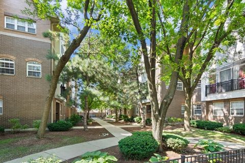 Photo of 1816 N Rockwell Street #C, Chicago, IL 60647 (MLS # 12462897)