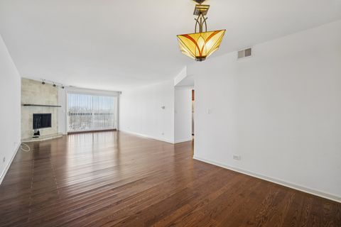 Tiny photo for 1695 2nd Street #402, Highland Park, IL 60035 (MLS # 12539985)