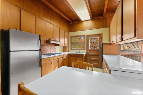 Tiny photo for 2575 33RD Street, Moline, IL 61265 (MLS # QC4269150)