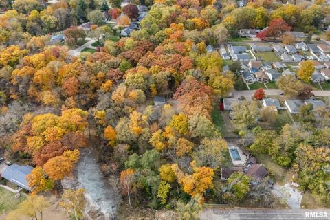 Tiny photo for 2575 33RD Street, Moline, IL 61265 (MLS # QC4269150)