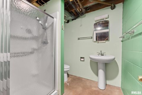 Tiny photo for 2575 33RD Street, Moline, IL 61265 (MLS # QC4269150)