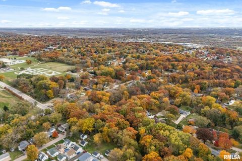 Tiny photo for 2575 33RD Street, Moline, IL 61265 (MLS # QC4269150)