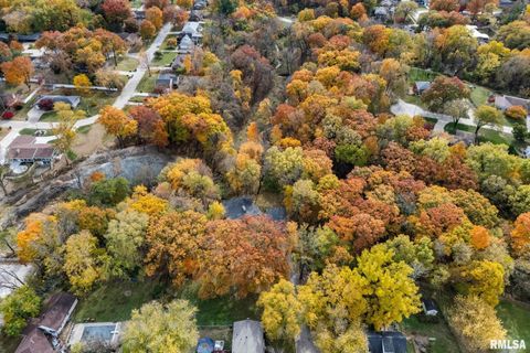 Tiny photo for 2575 33RD Street, Moline, IL 61265 (MLS # QC4269150)