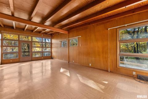 Tiny photo for 2575 33RD Street, Moline, IL 61265 (MLS # QC4269150)