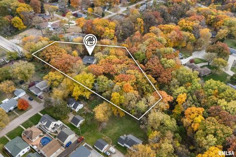 Tiny photo for 2575 33RD Street, Moline, IL 61265 (MLS # QC4269150)