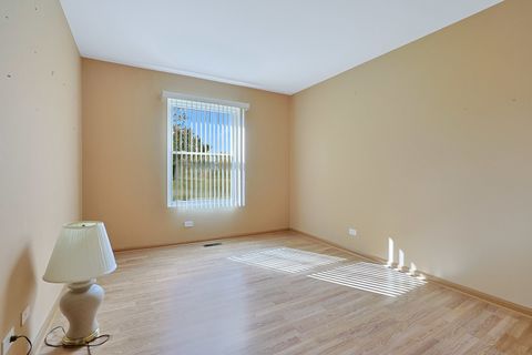 Tiny photo for 2 Danbury Court, Lake In The Hills, IL 60156 (MLS # 12504031)