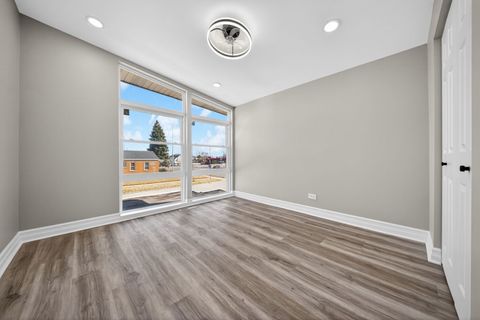 Tiny photo for 14940 Oak Street, Dolton, IL 60419 (MLS # 12678671)