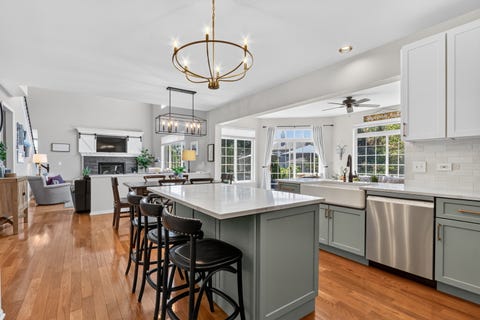 Tiny photo for 479 Nuthatch Way, Lindenhurst, IL 60046 (MLS # 12718388)