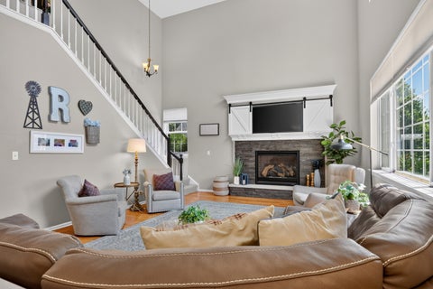Tiny photo for 479 Nuthatch Way, Lindenhurst, IL 60046 (MLS # 12718388)