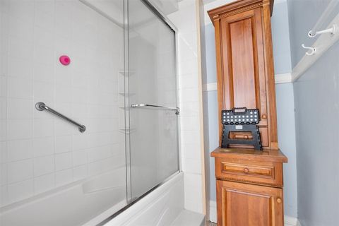 Tiny photo for 2244 N Maplewood Avenue, Chicago, IL 60647 (MLS # 12618609)