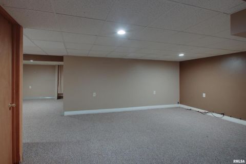 Tiny photo for 2934 HAMPSHIRE Street, Quincy, IL 62301 (MLS # QC4269487)